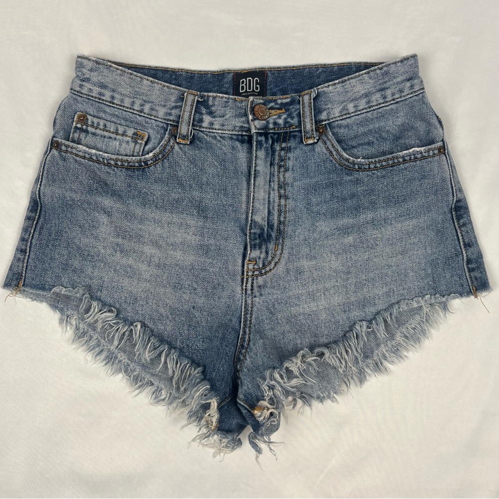 BDG Urban Outfitters High-Rise Cheeky Denim Shorts Light Wash Frayed Size 26‎